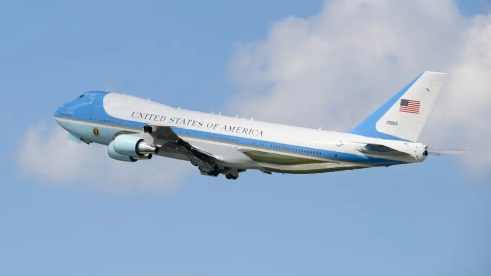 Na oblohe sa objavil nový „lietajúci dom“ Donalda Trumpa. Má ním byť dočasný Air Force One